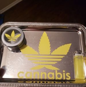 Custom rolling trays